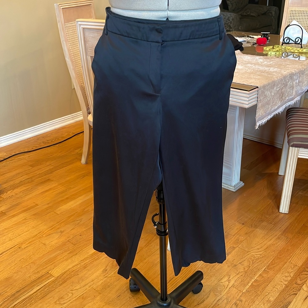 Ladies black dress capris